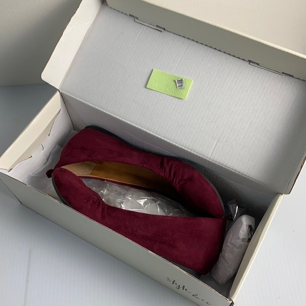 Style & Co Wine Flats